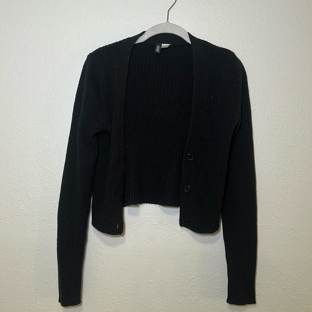Cropped knit sweater